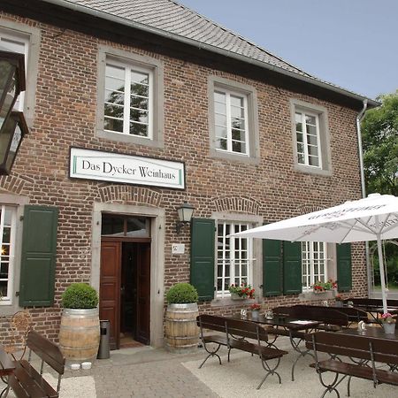 Das Dycker Weinhaus Jüchen Buitenkant foto