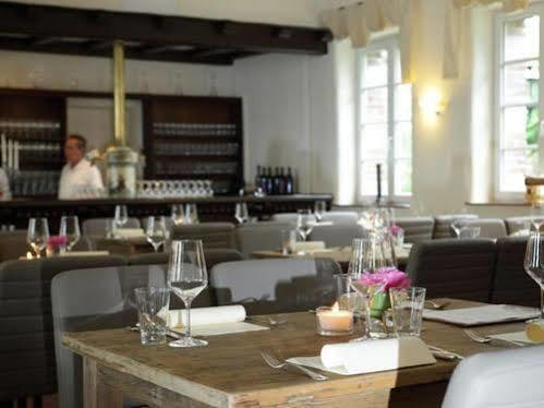 Das Dycker Weinhaus Jüchen Buitenkant foto
